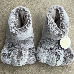 Slippers, Size Small/Medium, Gray, Super Soft!!